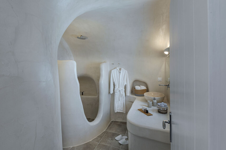 En-Suite Bathroom 1