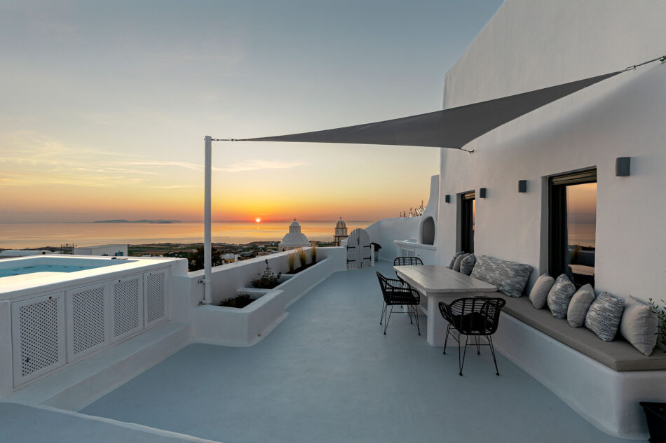 Luxury Villa Guest house for accommodation in santorini island